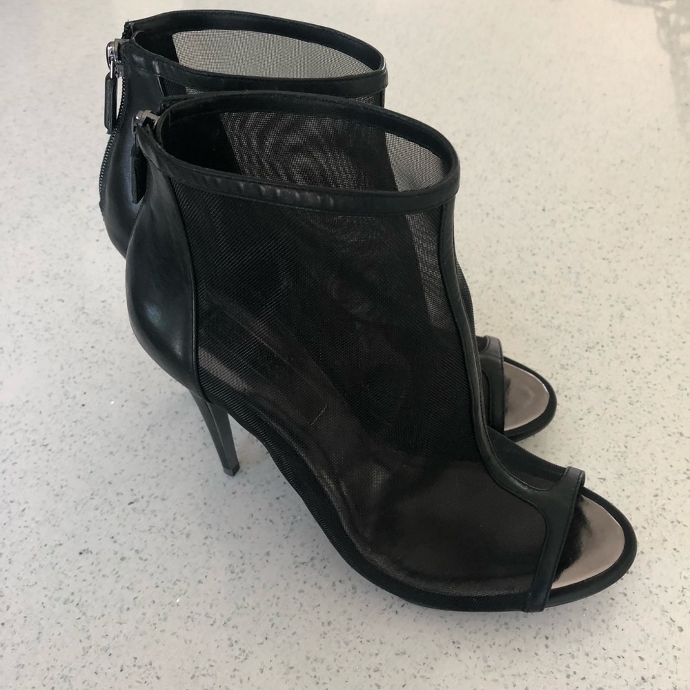 Bcbgmaxazria mesh booties